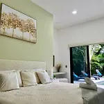 Luxury Villa In Playa Del Carmen Breakfast Shuttle Included! Private Pool Garden Private Area 5 Min 5Ta Beach 22 Pax